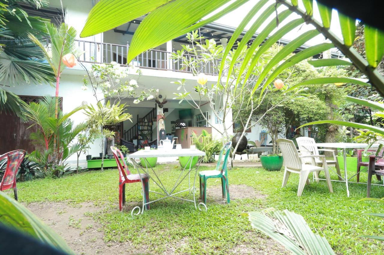 Pearl Villa Rooms And Hostel Unawatuna Exteriér fotografie